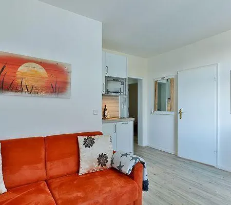 App-7-in-strandnaher-lage-baederstil-villa-in-wenningstedt-sylt Wenningstedt-Braderup